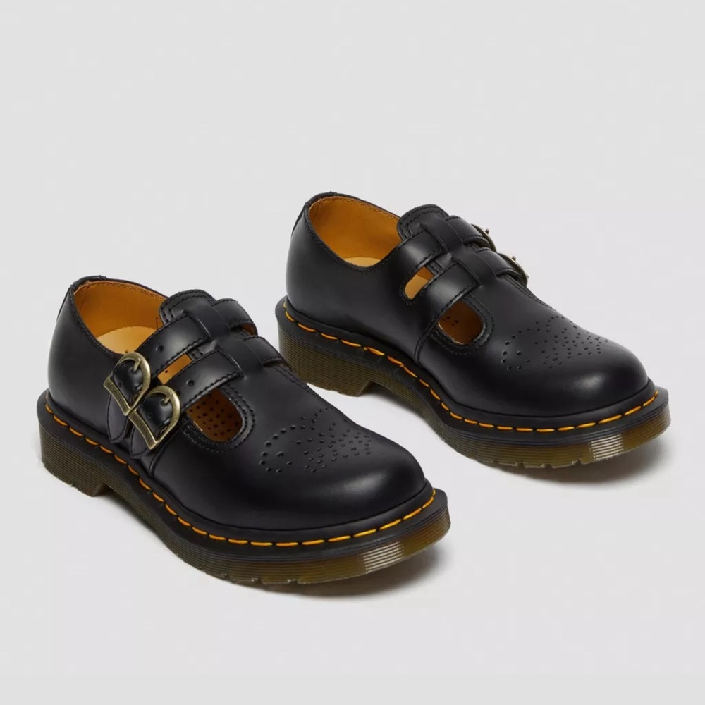 Dr. Martens Mary Jane Shoes Size W 8